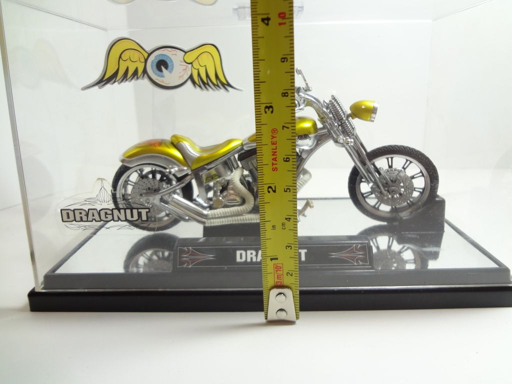 Von Dutch Motorcycle Chopper Dragnut Yellow Chrome 1 18 Scale Kustom Cycles